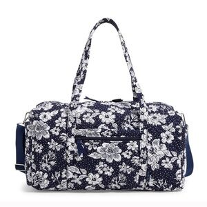 Vera Bradley Navy and White Rain Garden pattern tote BNWT!